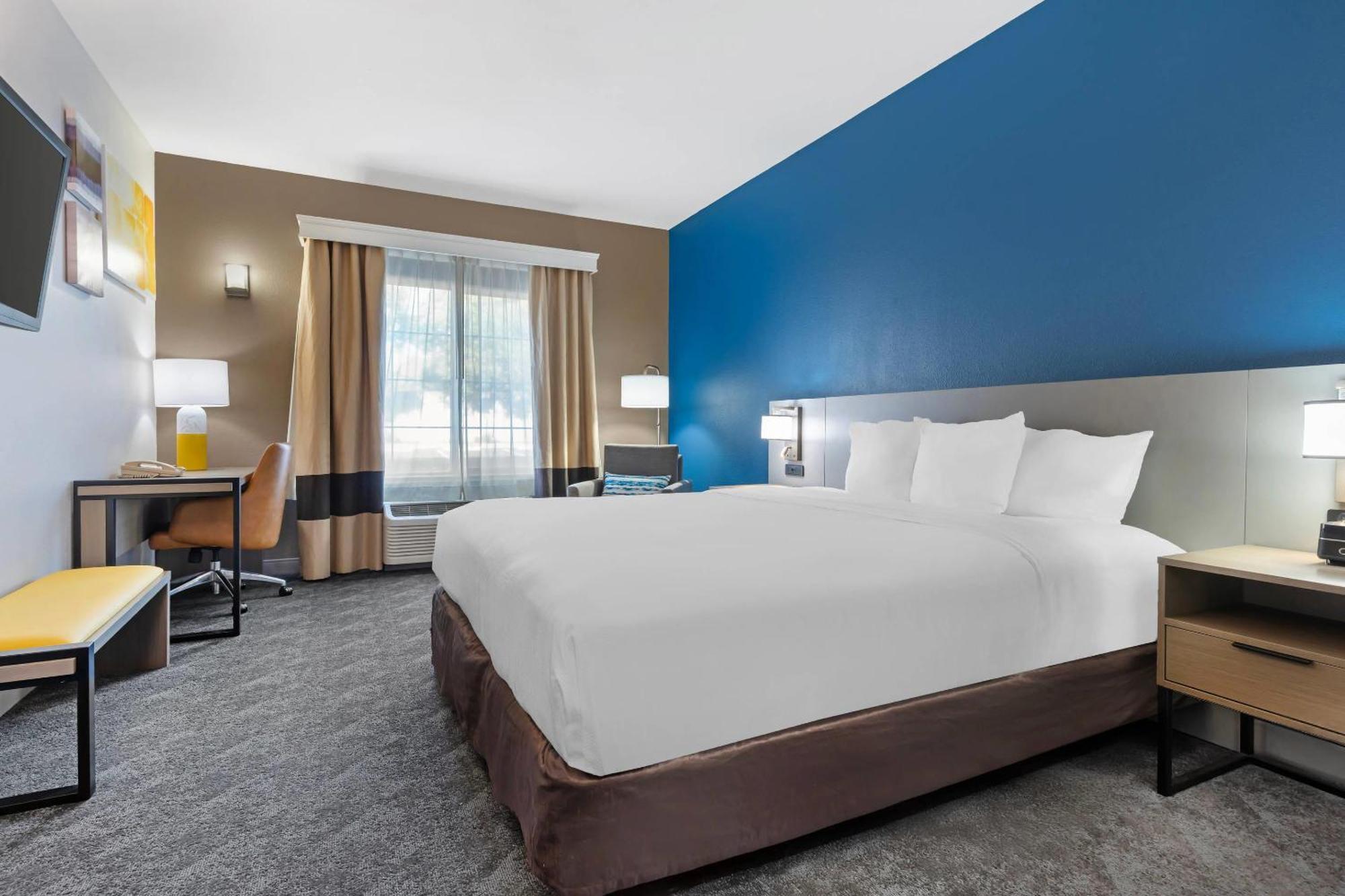 Comfort Inn & Suites Sacramento - University Area Exteriör bild